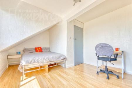 5 Bed Student Home - 30 Regency Place