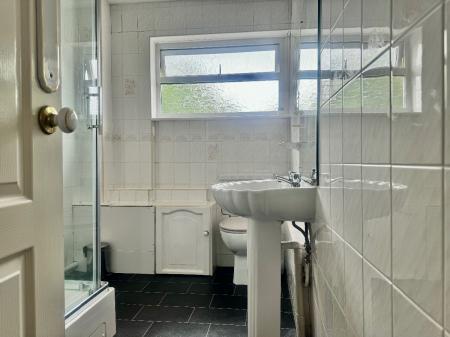 7 bedroom Terraced House to let in 5 Bed Student Home - 43 Downs Road, Canterbury