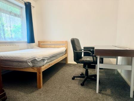 7 bedroom Terraced House to let in 5 Bed Student Home - 43 Downs Road, Canterbury