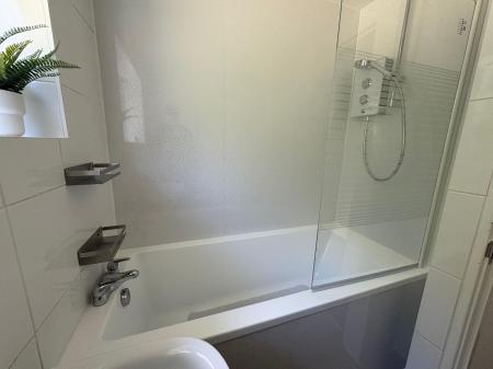 4 bedroom Terraced House to let in Tunstall Road, Canterbury