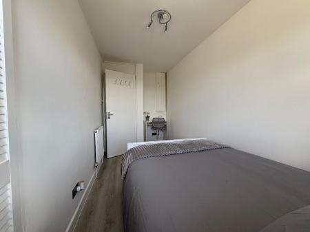 4 bedroom Terraced House to let in Tunstall Road, Canterbury