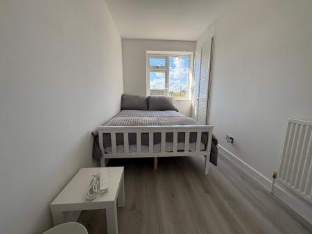 4 bedroom Terraced House to let in Tunstall Road, Canterbury