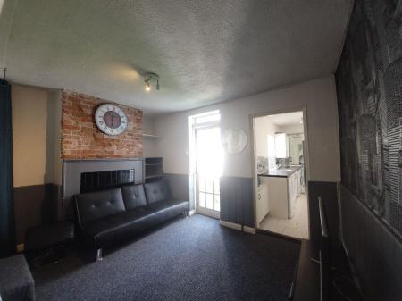 4 bedroom Terraced House to let in 4 Bedroom Student Home - 66 St. Peters Place, City Centre