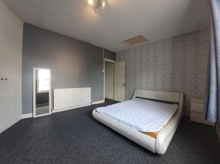 4 Bedroom Student Home - 66 St. Peters Place, City Centre