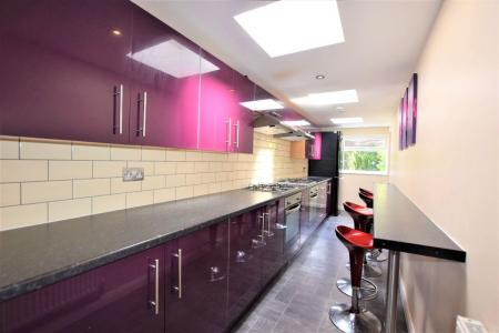 7 Bed Student Home - Victoria Road