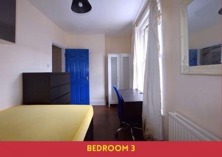 5 bedroom Semi-detached house to let in 5 Bed Student House - 36 Oxford Road