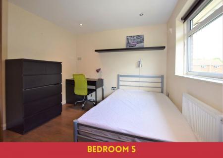 5 bedroom Semi-detached house to let in 5 Bed Student Home - Knight Avenue