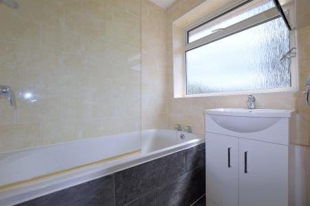 5 bedroom Semi-detached house to let in 5 Bed Student Home - Knight Avenue