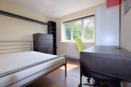 5 bedroom Semi-detached house to let in 5 Bed Student House - 49 Tunstall Road, UKC