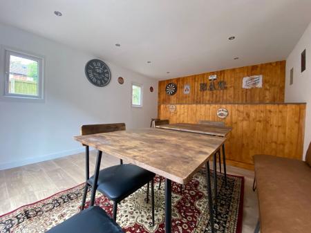 5 bedroom Semi-detached house to let in 5 Bed Student House - Dickens Avenue