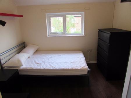 5 bedroom Semi-detached house to let in 5 Bed Student House - Dickens Avenue