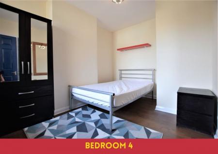 5 bedroom Semi-detached house to let in 5 Bed Student House - 33 Guildford Road