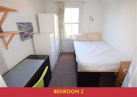 5 bedroom Semi-detached house to let in 5 Bed Student House - 23 Tudor Road