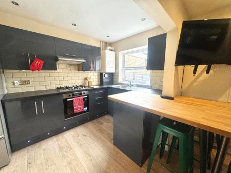 5 Bed Student House - 50 New Ruttington Lane