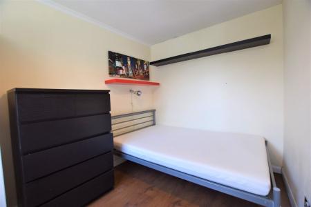 6 bedroom Semi-detached house to let in 6 Bed Student House - 26 Knight Avenue