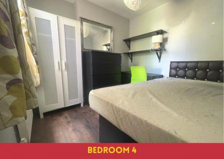 6 bedroom Semi-detached house to let in 6 Bed Student Home - 3 North Holmes Road