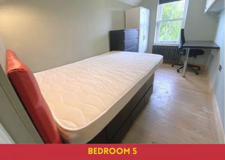5 bedroom Terraced House to let in Gordon Road