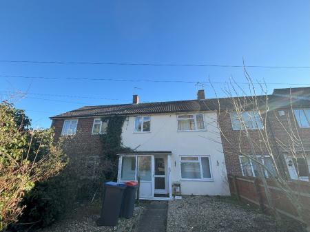 6 bedroom Semi-detached house to let in 6 Bedroom Student Home - 12 Godden Road, UKC