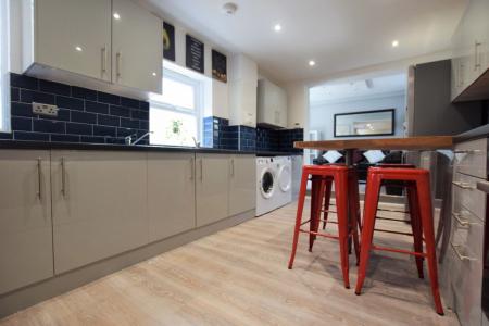 7 bedroom Semi-detached house to let in 20 North Holmes Road, Canterbury