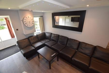 7 bedroom Semi-detached house to let in 7 Green Dell, Canterbury