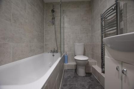 7 bedroom Semi-detached house to let in 7 Green Dell, Canterbury