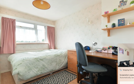 4 bedroom House share to let in Green Dell, Canterbury