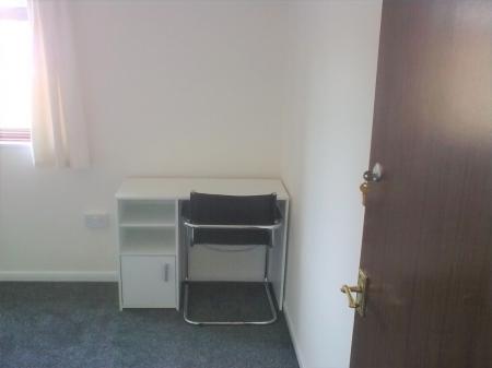 4 bedroom Terraced House to let in Downs Road, Canterbury