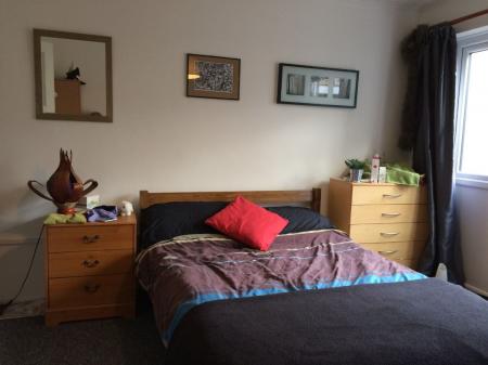 4 bedroom Terraced House to let in Downs Road, Canterbury