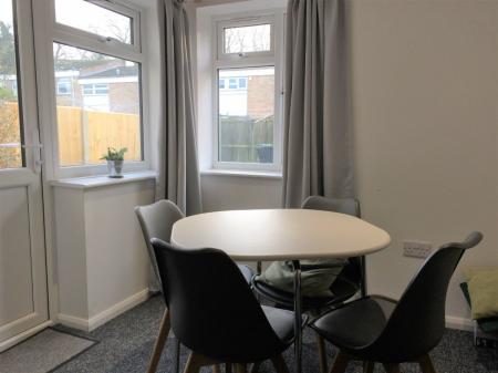 4 bedroom Terraced House to let in Downs Road, Canterbury