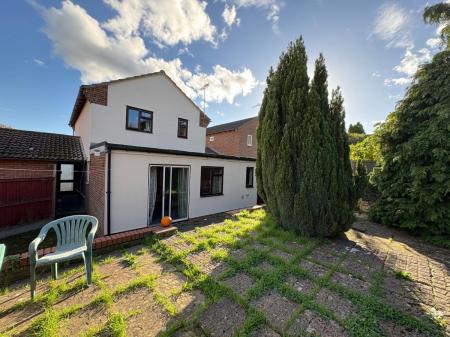 6 bedroom Semi-detached house to let in Cedarview, Canterbury - UKC Location