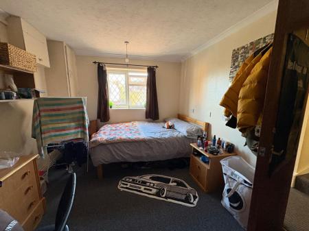 6 bedroom Semi-detached house to let in Cedarview, Canterbury - UKC Location