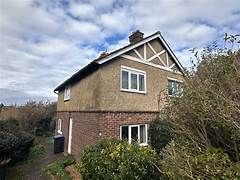 6 bedroom Semi-detached house to let in Pretoria Road, Canterbury