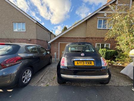 6 bedroom Semi-detached house to let in Pretoria Road, Canterbury