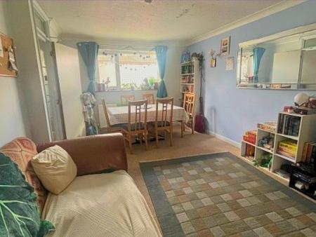 5 bedroom Terraced House to let in Regency Place, Canterbury