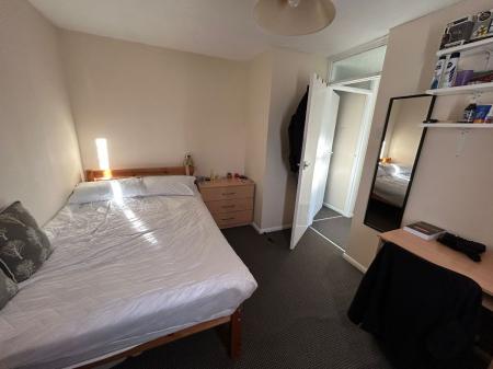 3 bedroom Terraced House to let in Bishops Way, Canterbury