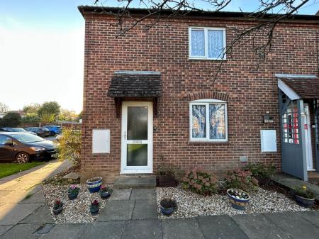 3 bedroom Terraced House to let in Bishops Way, Canterbury