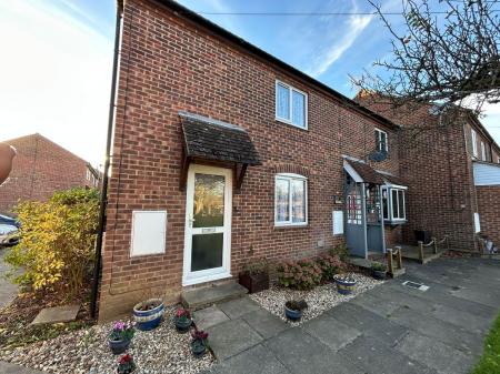 3 bedroom Terraced House to let in Bishops Way, Canterbury