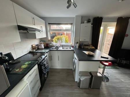 3 bedroom Terraced House to let in Bishops Way, Canterbury