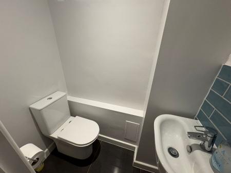 4 bedroom End of terrace house to let in Bawden Close, Canterbury