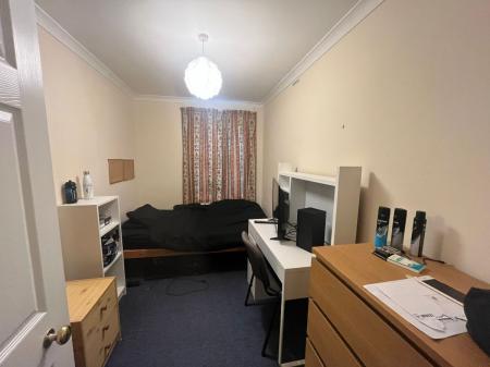 5 bedroom House share to let in St. Martins Road, Canterbury