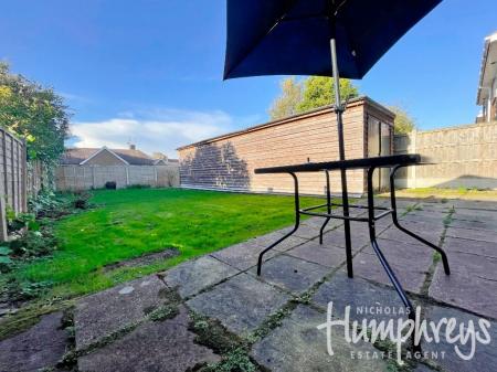 4 bedroom Semi-detached house to let in 3 College Road, Canterbury