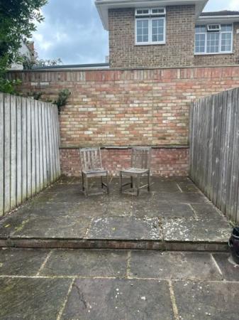 2 bedroom Terraced House to let in Cross Street, Canterbury
