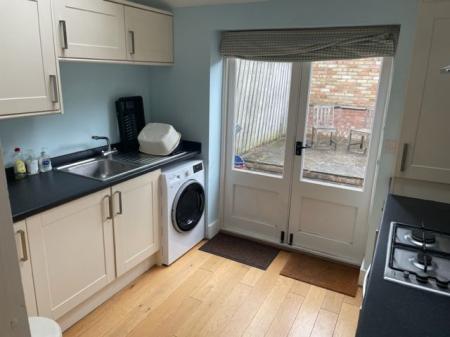 2 bedroom Terraced House to let in Cross Street, Canterbury