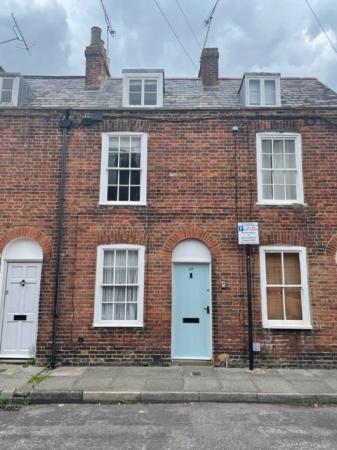 2 bedroom Terraced House to let in Cross Street, Canterbury