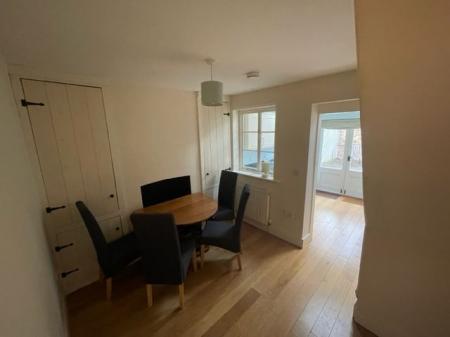 2 bedroom Terraced House to let in Cross Street, Canterbury