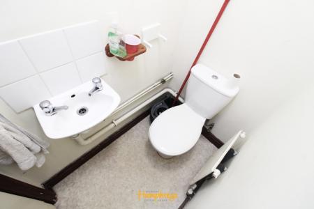 6 bedroom Terraced House to let in Wilton Avenue, The Polygon, Southampton, SO15