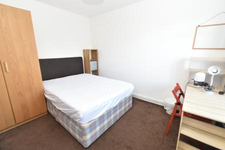 4 bedroom Semi-detached house to let in Darrell Place, Earlham, Norwich, NR5