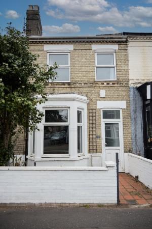 3 bedroom Terraced House for sale in Magdalen Road, Norwich, NR3