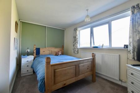 3 bedroom Terraced House for sale in Millcroft, Norwich, NR3