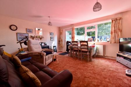 3 bedroom Terraced House for sale in Millcroft, Norwich, NR3